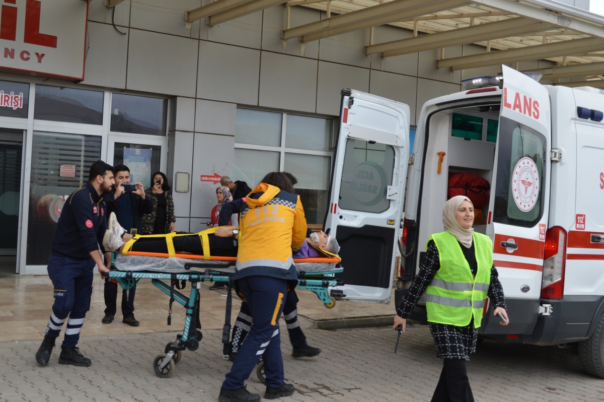 Gölbaşı Devlet Hastanesinde Trafik Kazası Tatbikatı Yapıldı
